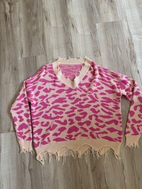 Boutique Pink Animal-Print Distressed V-Neck Sweater